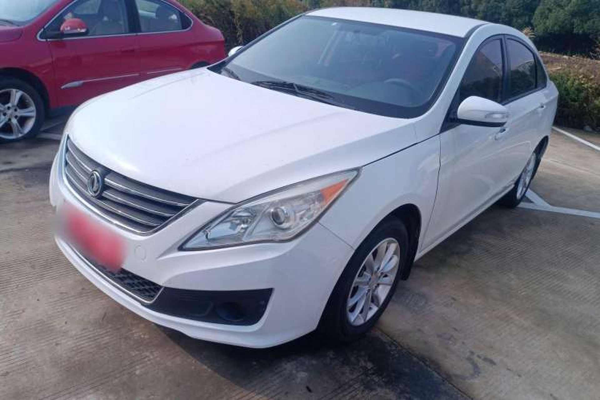 Used FORTHING Joyear S50 2014 1.6L CVT Luxury Model Front Left 45 Deg