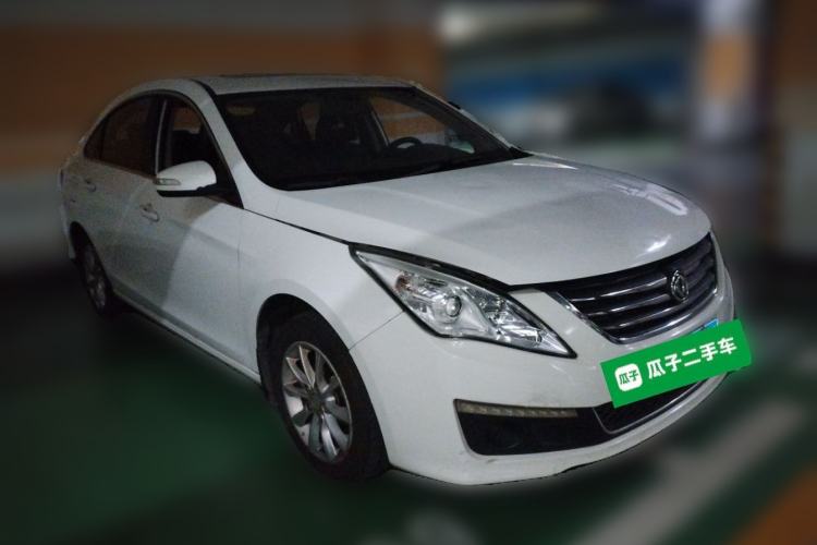 Used FORTHING Joyear S50 2014 1.5L Manual Luxury Edition Front Right 45 Deg