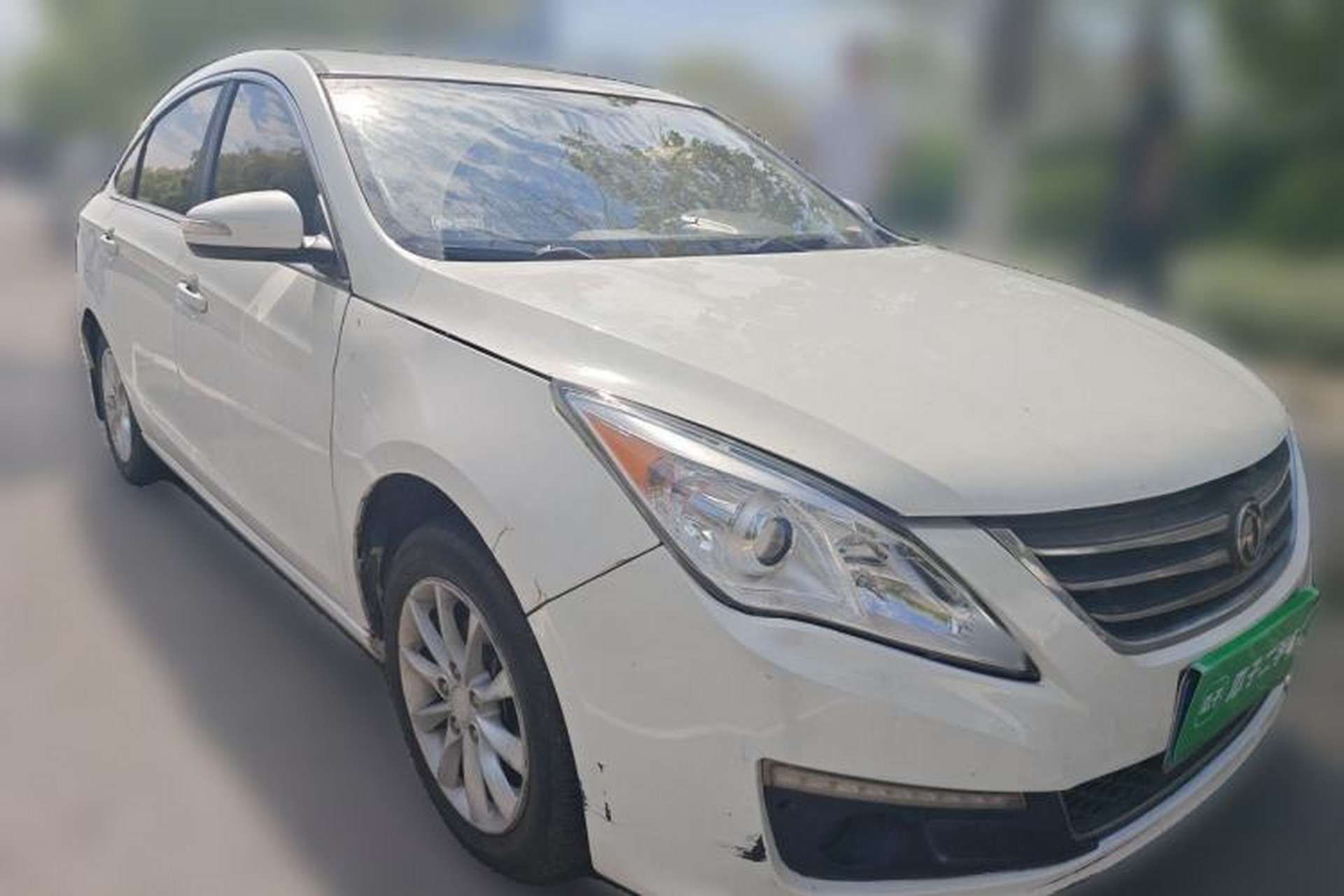 Used FORTHING Joyear S50 2014 1.5L Manual Luxury Edition Front Right 45 Deg