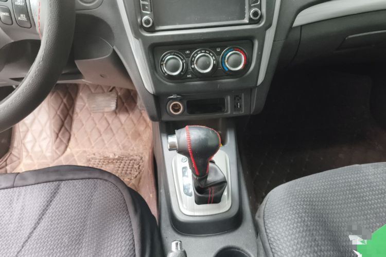Used FORTHING Joyear S50 2014 1.6L CVT Luxury Model Gear Lever