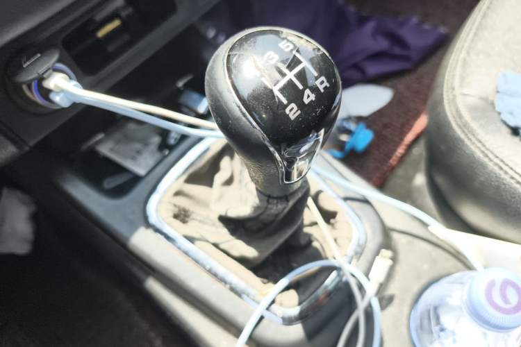 Used FORTHING Joyear S50 2014 1.5L Manual Luxury Edition Gear Lever