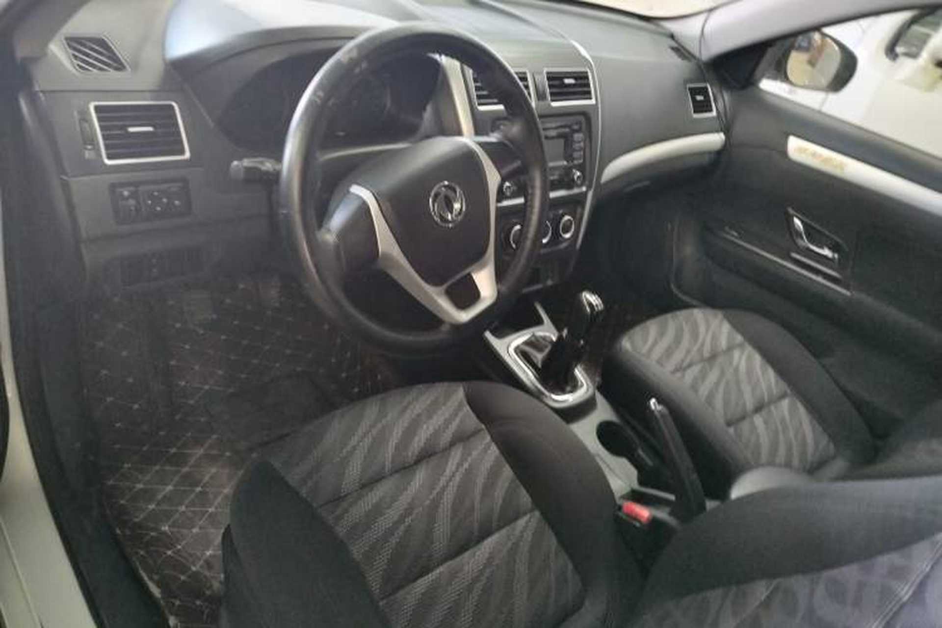 Used FORTHING Joyear S50 2014 1.5L Manual Luxury Model Interior 3