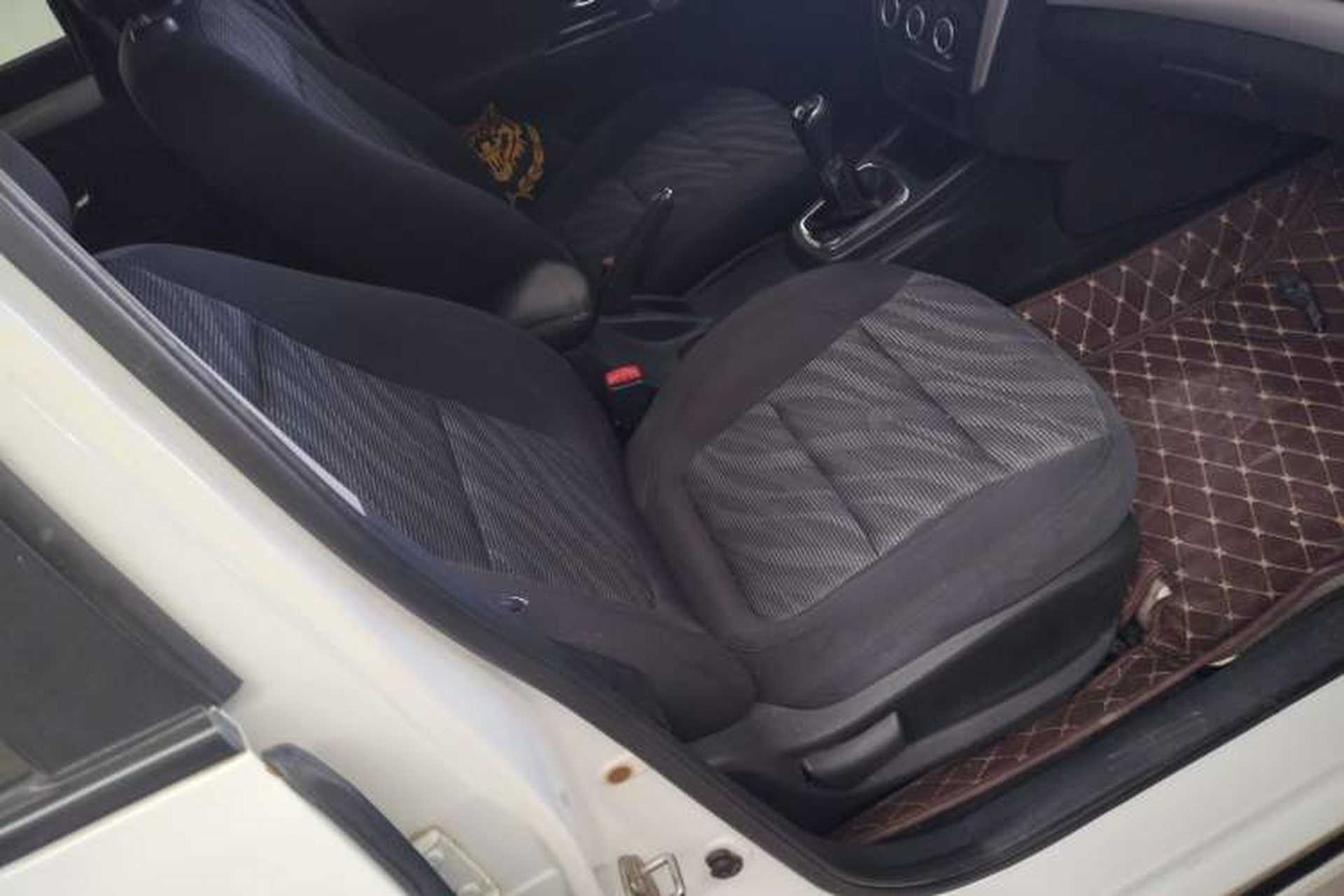 Used FORTHING Joyear S50 2014 1.5L Manual Luxury Model Interior 5