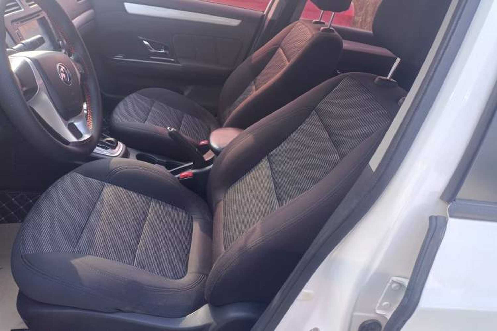 Used FORTHING Joyear S50 2014 1.6L CVT Luxury Model Left Front Seat