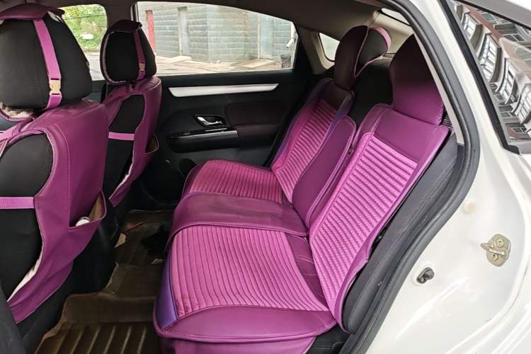 Used FORTHING Joyear S50 2014 1.6L CVT Luxury Model Left Rear Seat