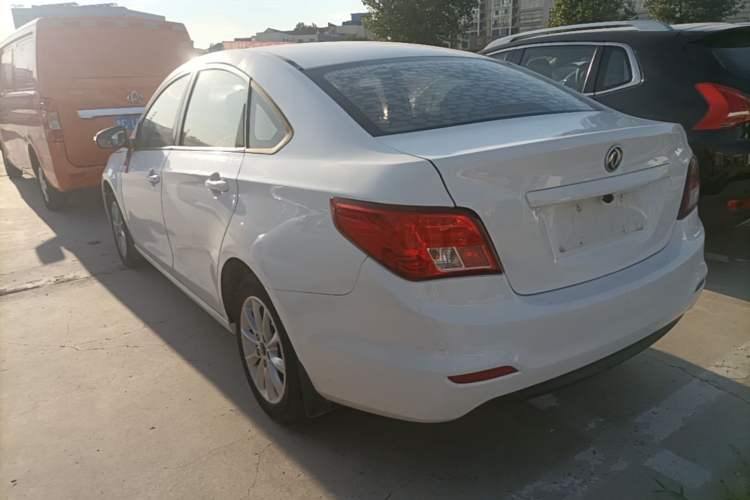 Used FORTHING Joyear S50 2014 1.6L CVT Luxury Model Rear Left 45 Deg