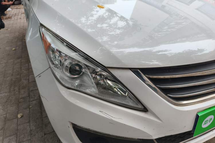 Used FORTHING Joyear S50 2014 1.6L CVT Luxury Model Right Front Headlight