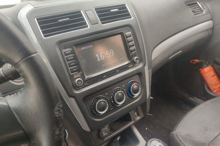 Used FORTHING Joyear S50 2014 1.5L Manual Luxury Edition Audio And AC Panel