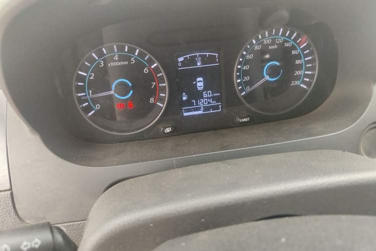 Used FORTHING Joyear S50 2014 1.5L Manual Luxury Edition Odometer Close Up