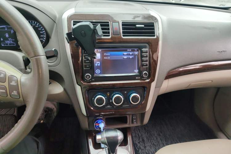 Used FORTHING Joyear S50 2016 1.6L CVT Deluxe Model Audio And AC Panel