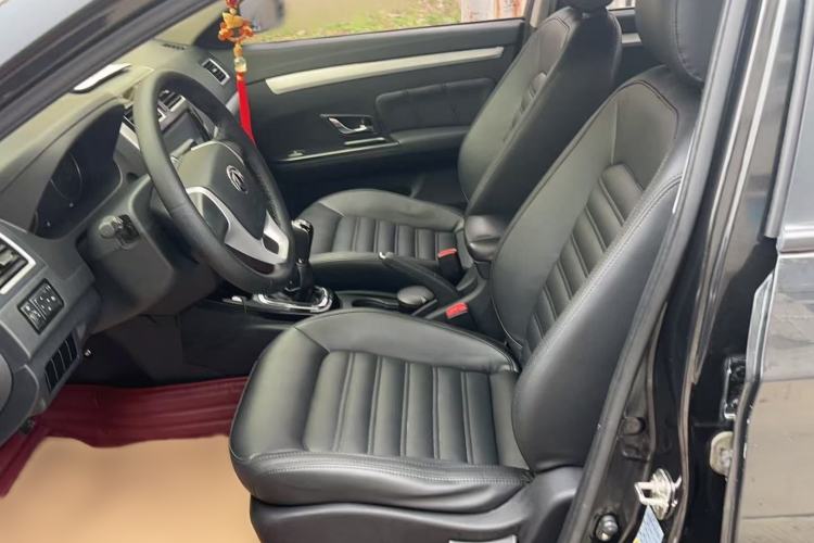 Used FORTHING Joyear S50 2016 1.5L Manual Luxury Model Interior 2