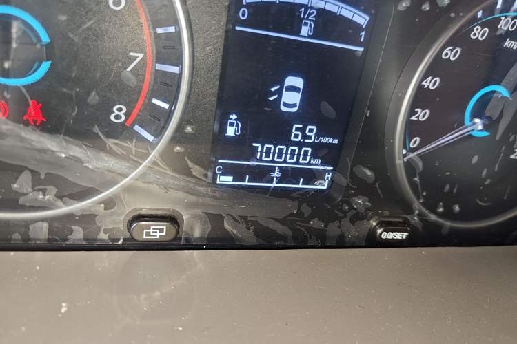 Used FORTHING Joyear S50 2016 1.5L Manual Luxury Edition Odometer Close Up