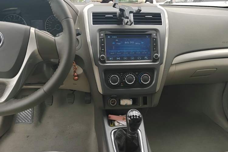 Used FORTHING Joyear S50 2016 1.5L Manual Luxury Model Audio And AC Panel