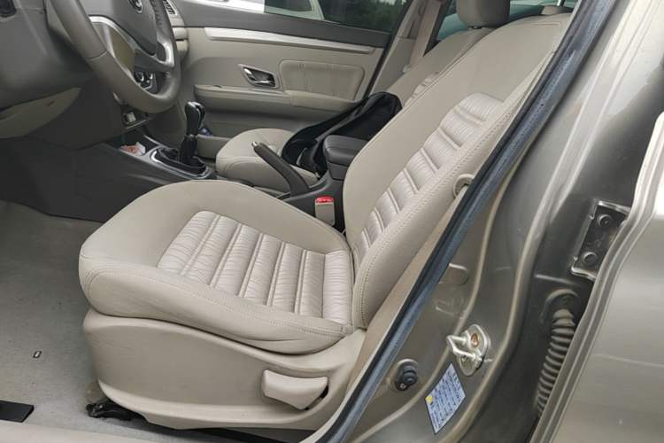 Used FORTHING Joyear S50 2016 1.5L Manual Luxury Model Left Front Seat