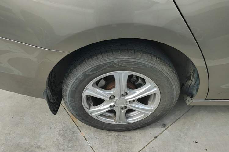 Used FORTHING Joyear S50 2016 1.5L Manual Luxury Model Right Rear Wheel Hub