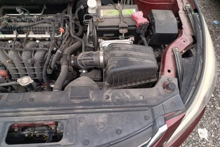 Used FORTHING Joyear S50 2016 1.6L CVT Deluxe Model Engine Bay Left