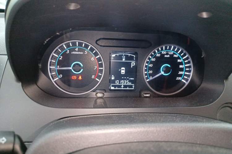 Used FORTHING Joyear S50 2016 1.6L CVT Deluxe Model Odometer Close Up