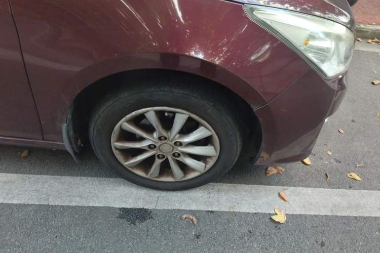 Used FORTHING Joyear S50 2016 2.0L Manual Luxury Version Right Front Wheel Hub