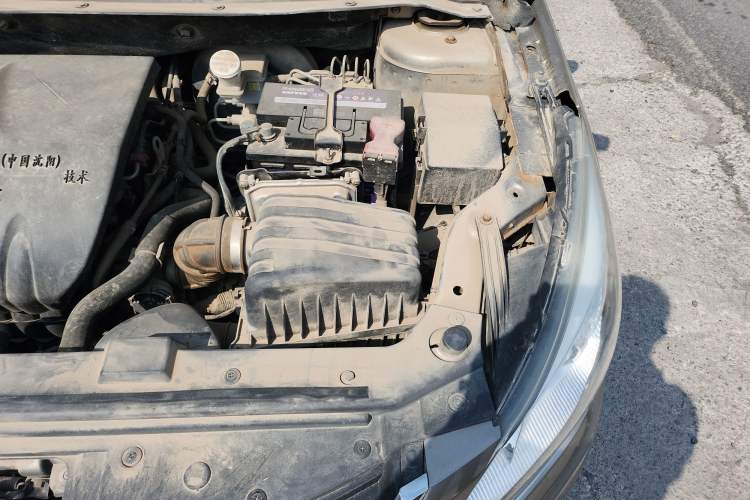 Used FORTHING Joyear S50 2016 1.5L Manual Luxury Edition Engine Bay Left