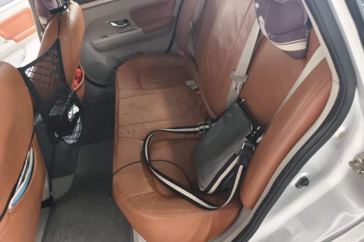 Used FORTHING Joyear S50 2016 1.6L CVT Luxury Model Left Rear Seat