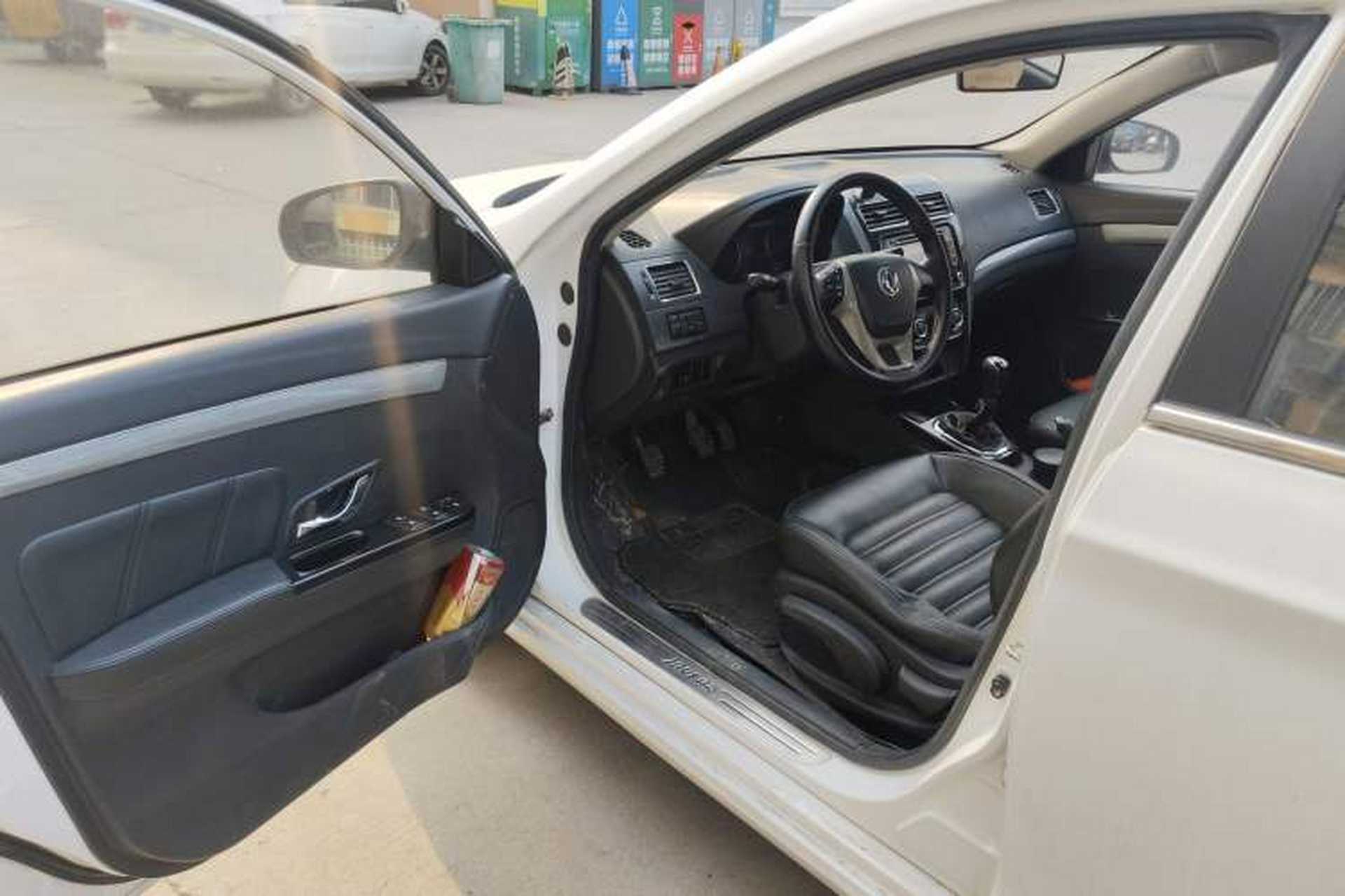 Used FORTHING Joyear S50 2016 1.5L Manual Luxury Edition Driver Seat