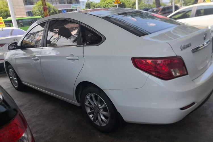 Used FORTHING Joyear S50 2016 1.6L CVT Deluxe Model Exterior 5