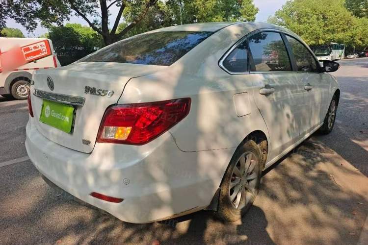 Used FORTHING Joyear S50 2016 1.5L Manual Luxury Edition Exterior 5