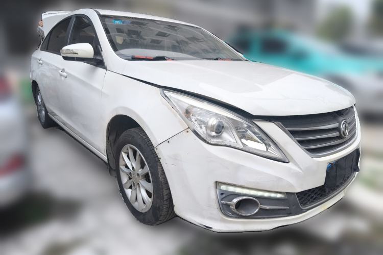 Used FORTHING Joyear S50 2016 1.5L Manual Luxury Edition Front Right 45 Deg