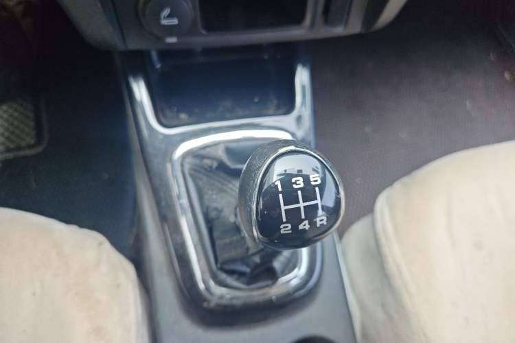 Used FORTHING Joyear S50 2016 1.5L Manual Luxury Model Gear Lever