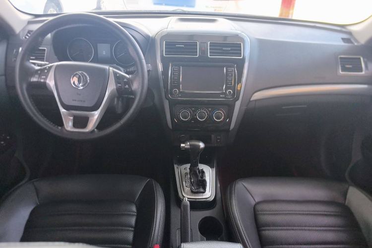 Used FORTHING Joyear S50 2016 1.6L CVT Deluxe Model Interior 3