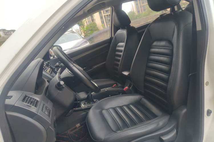 Used FORTHING Joyear S50 2016 2.0L Manual Luxury Version Left Front Seat