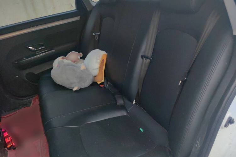 Used FORTHING Joyear S50 2016 2.0L Manual Luxury Version Left Rear Seat