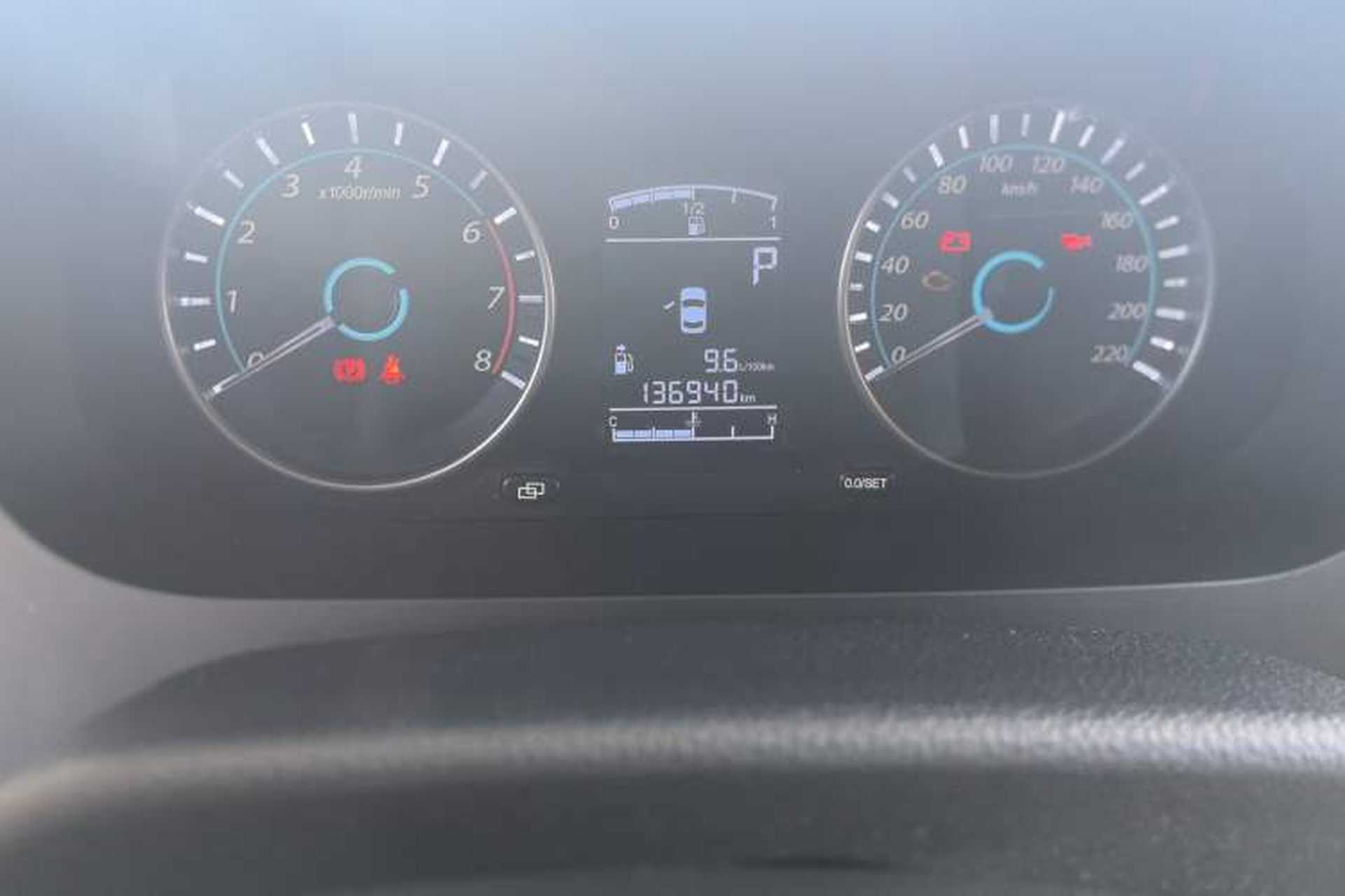 Used FORTHING Joyear S50 2016 1.6L CVT Deluxe Model Odometer Close Up