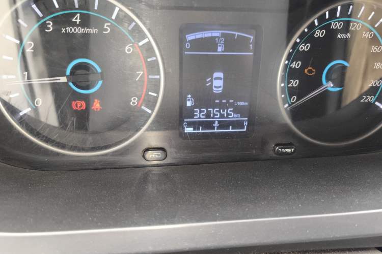 Used FORTHING Joyear S50 2016 1.5L Manual Luxury Edition Odometer Close Up