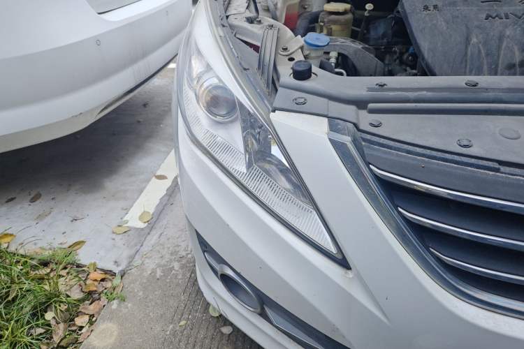Used FORTHING Joyear S50 2016 1.5L Manual Luxury Model Right Front Headlight