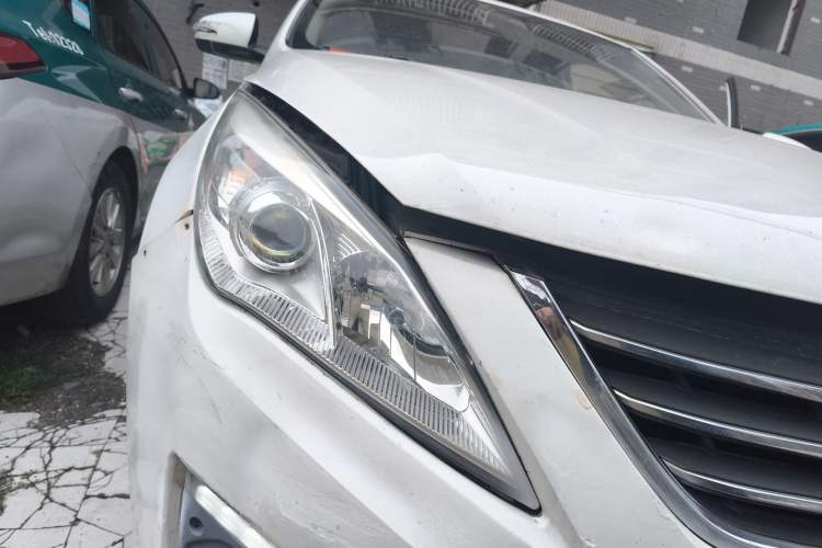 Used FORTHING Joyear S50 2016 1.5L Manual Luxury Edition Right Front Headlight