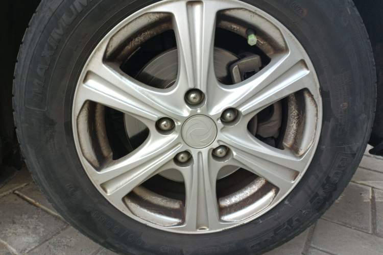 Used FORTHING Joyear S50 2016 1.5L Manual Luxury Model Right Front Wheel Hub