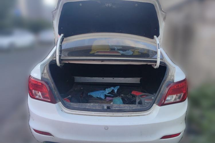 Used FORTHING Joyear S50 2016 2.0L Manual Luxury Version Trunk