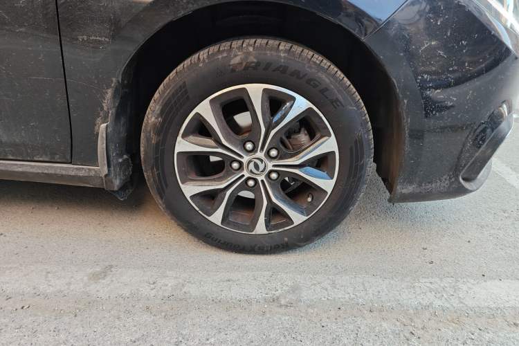 Used FORTHING Joyear S50 2017 1.5L Manual Luxury Model Right Front Wheel Hub