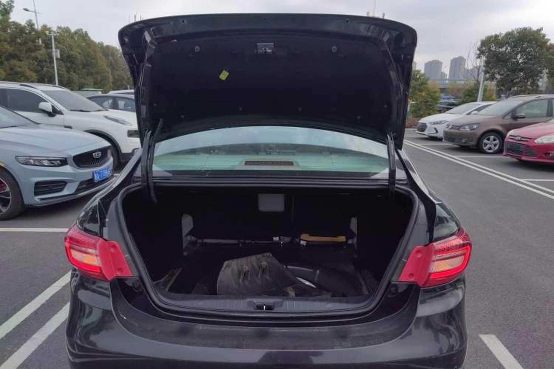 Used FORTHING Joyear S50 2017 1.5L Manual Luxury Model Trunk
