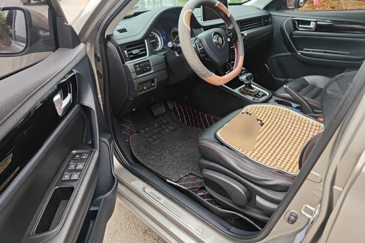 Used FORTHING Joyear S50 2017 1.6L CVT Luxury Model Driver Seat