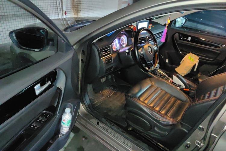 Used FORTHING Joyear S50 2017 1.6L CVT Luxury Model Driver Seat