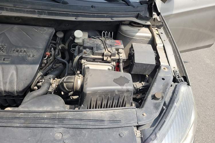Used FORTHING Joyear S50 2017 1.6L CVT Luxury Model Engine Bay Left