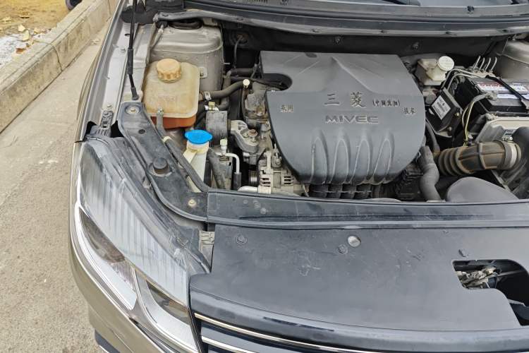 Used FORTHING Joyear S50 2017 1.6L CVT Luxury Model Engine Bay Right