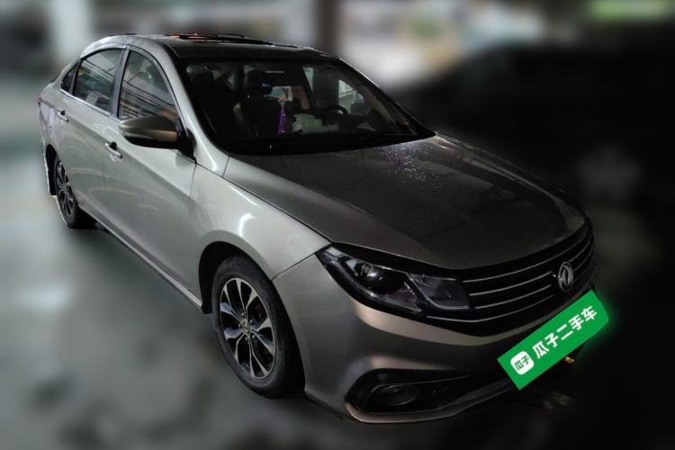 Used FORTHING Joyear S50 2017 1.6L CVT Luxury Model Front Right 45 Deg