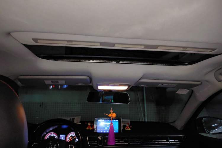 Used FORTHING Joyear S50 2017 1.6L CVT Luxury Model Headliner