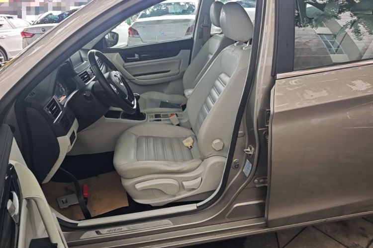 Used FORTHING Joyear S50 2017 2.0L Manual Luxury Version Left Front Seat