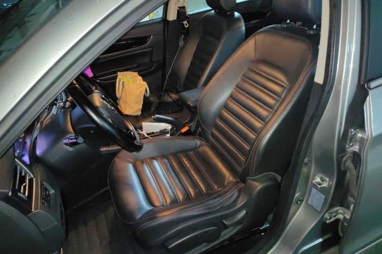 Used FORTHING Joyear S50 2017 1.6L CVT Luxury Model Left Front Seat