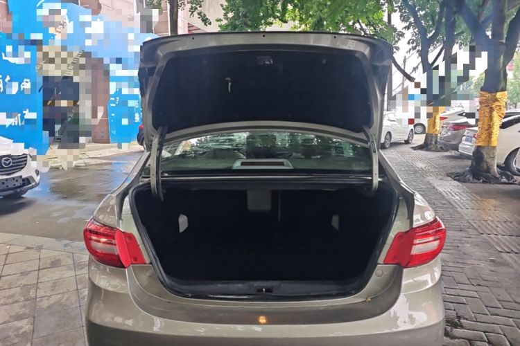 Used FORTHING Joyear S50 2017 2.0L Manual Luxury Version Trunk