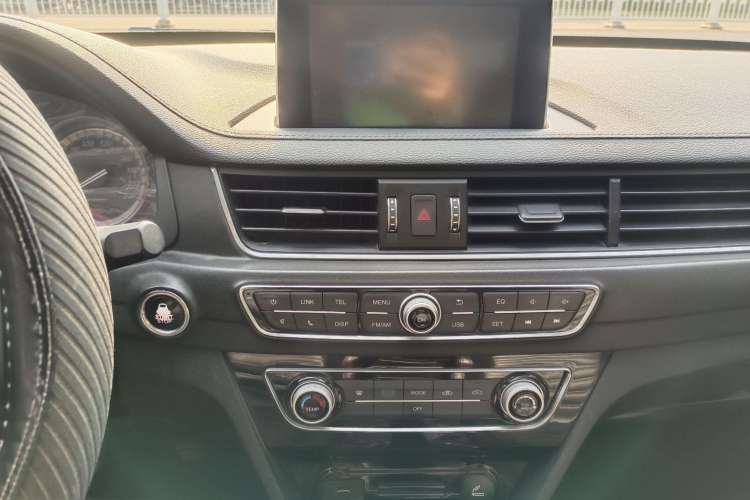 Used FORTHING Joyear S50 2017 1.5L Manual Luxury Model Interior 3